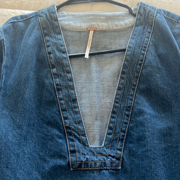 FREE PEOPLE TOP - Picture 2 of 14